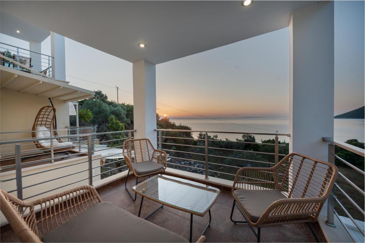 Nikole'S Villas Luxury 180M2 Tiros Exterior photo